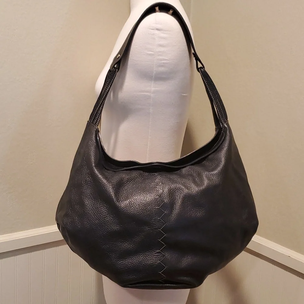 Daniella Ortiz leather Donn hobo bag